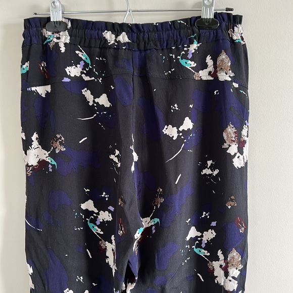 Flowy & Lightweight High Waisted Joggers - Picture 4 of 4